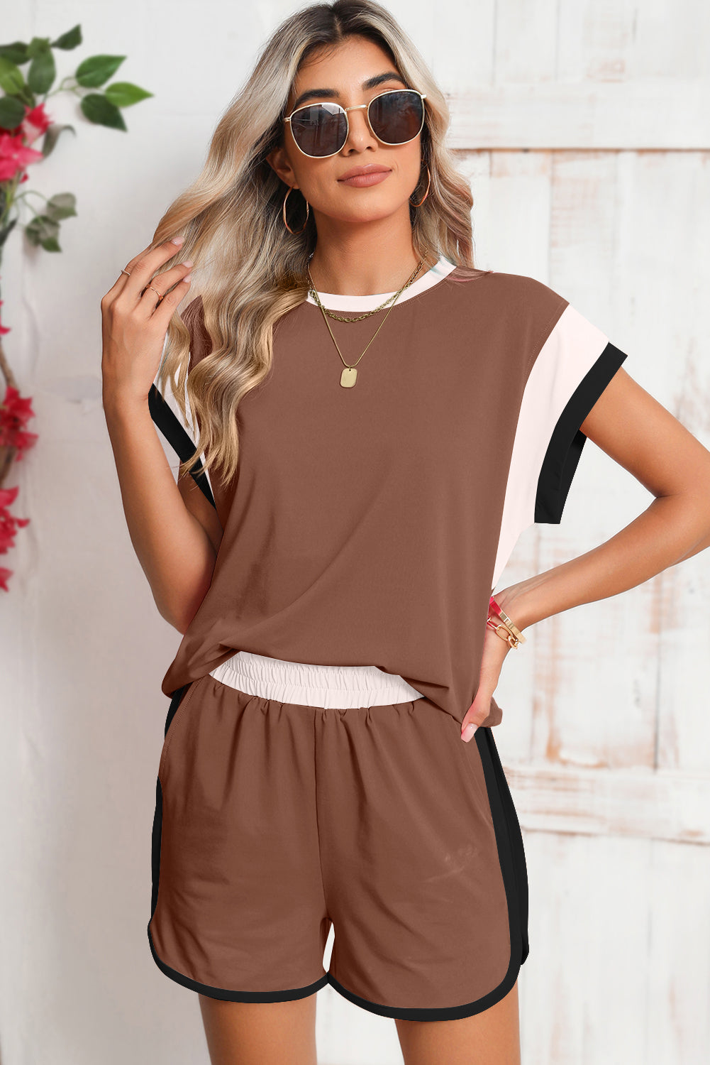 Color-Block Top and Elastic Waist Shorts Set