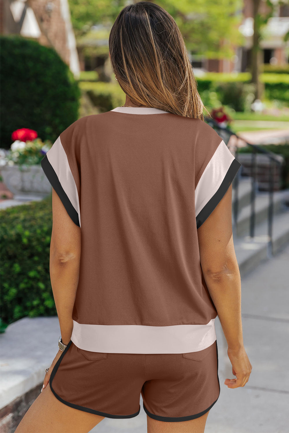 Color-Block Top and Elastic Waist Shorts Set