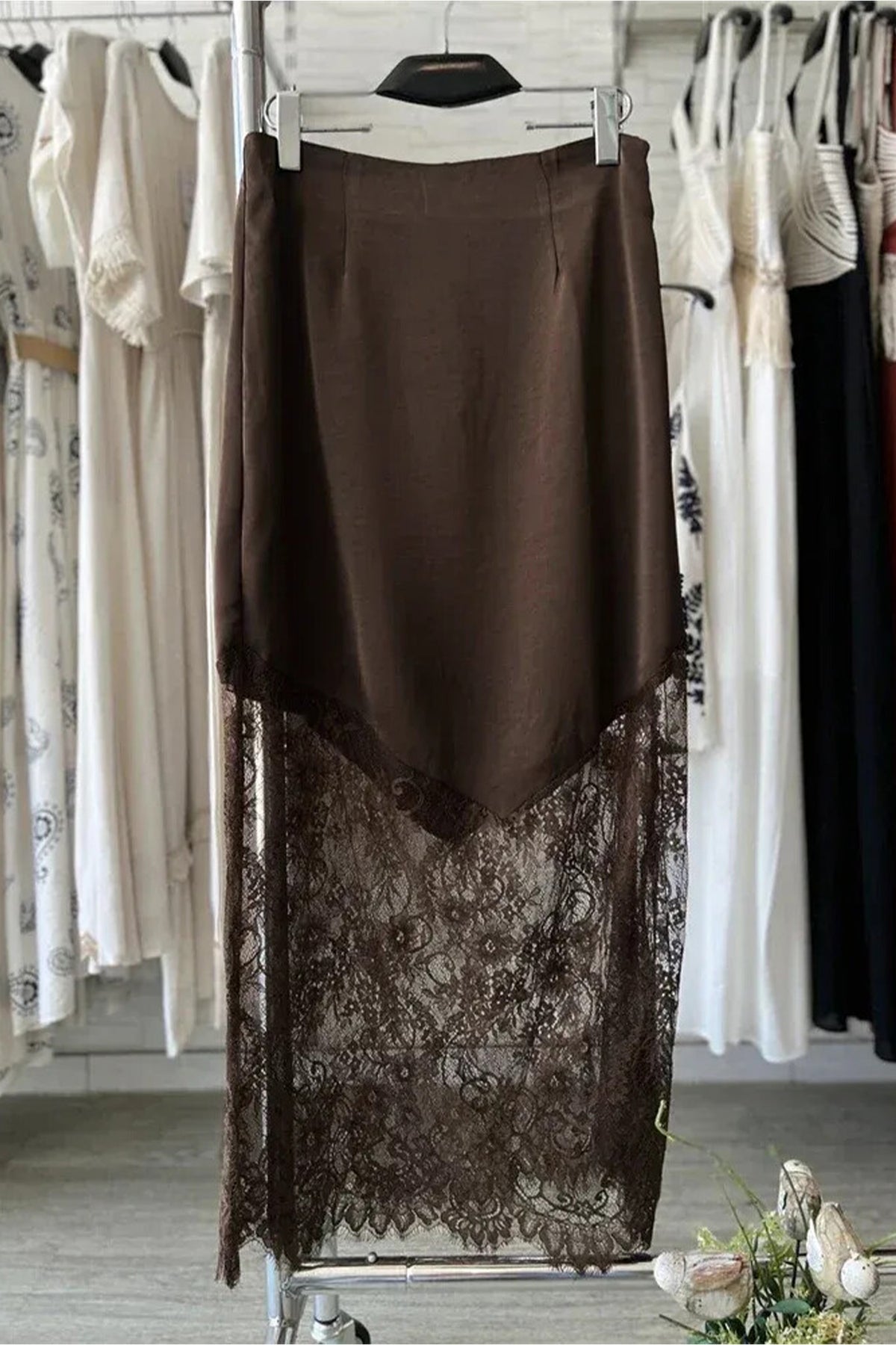 Sienna Lace Shift Skirt